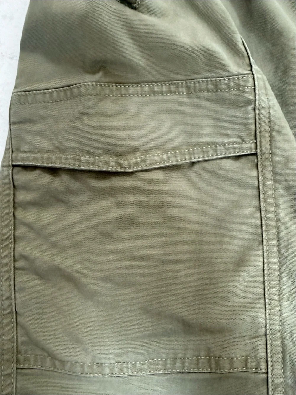 Tommy Bahama 35 - 10” Olive/Dark Khaki Men’s Cargo Shorts